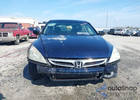 2007 Honda Accord 2.4 Vp из США, поврежденный, VIN 1HGCM56117A014297